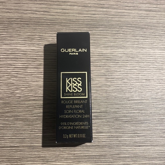 Guerlain Paris KissKiss Lipstick - Picture 4 of 5